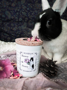 Scented candle "Bunny & Peony"